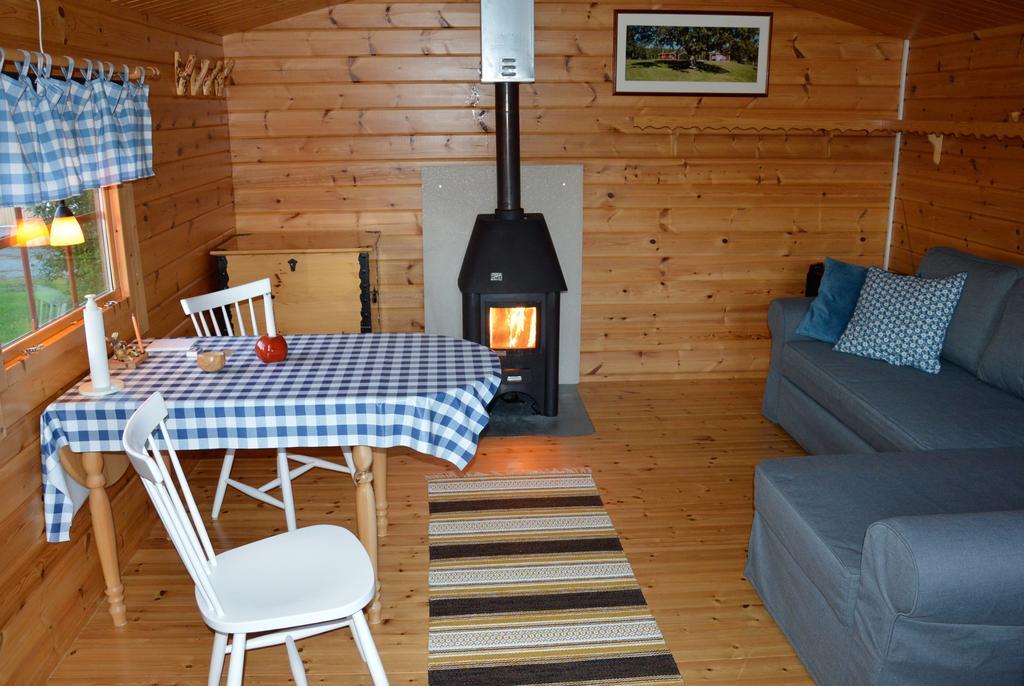 Stuga Vid Hedenaesets Stencafe Exterior foto