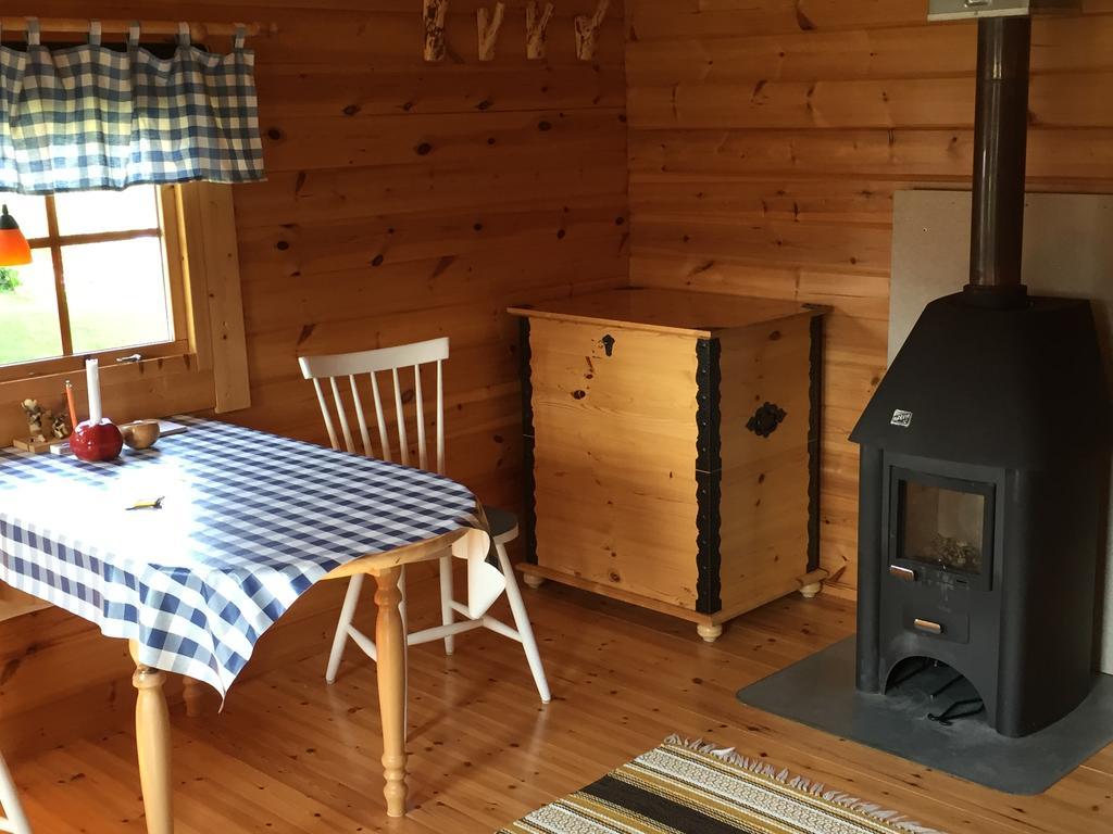 Stuga Vid Hedenaesets Stencafe Exterior foto
