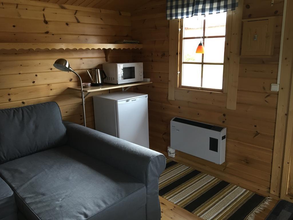 Stuga Vid Hedenaesets Stencafe Exterior foto